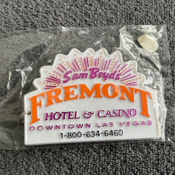 Vintage Sam Boyd's Fremont Hotel & Casino Keychain, Vegas - Picture 1 of 4